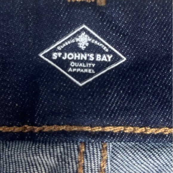 St Johns Bay Capri Jeans Womens 26W Dark Wash Mid Rise New - Picture 6 of 14